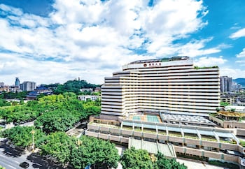 Guangdong Hotel,Guangzhou City>>Guangzhou,4 star