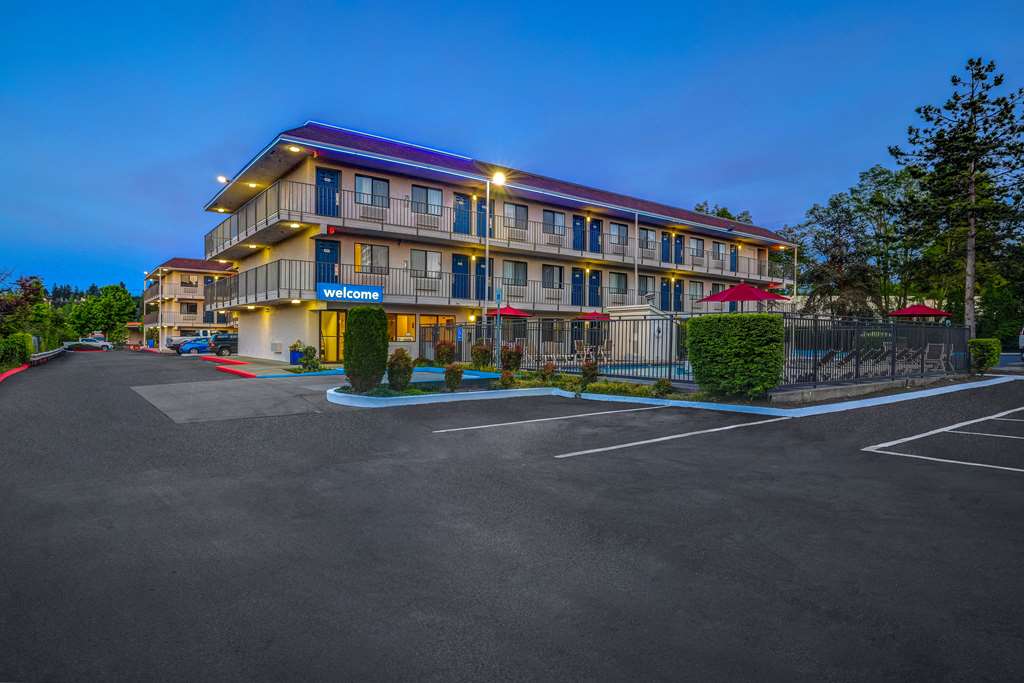 Motel 6 Kirkland, Wa - North Kirkland,King County>>Bothell,2 star
