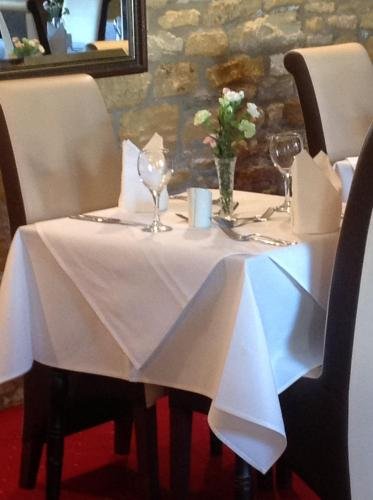 The Crown Hotel,Blockley>>Birmingham,3 star