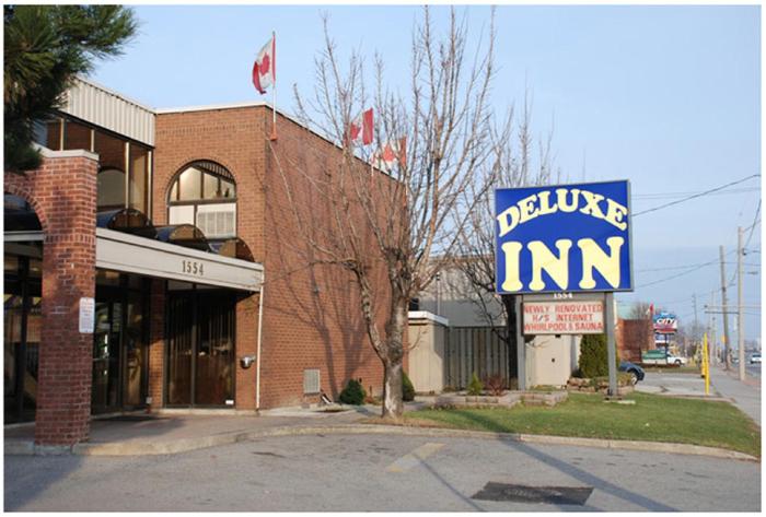 deluxe inn