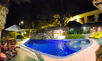 Hosteria Punta Blanca,Parroquia Colonche>>Olon,3 star