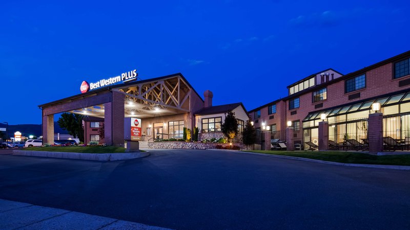 Best Western Plus Cottontree Inn