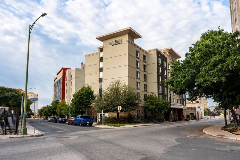 fairfield inn and suites san antonio alamo plaza convention center