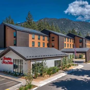 Hampton Inn & Suites South Lake Tahoe,South Lake Tahoe>>Lake Tahoe,3 star