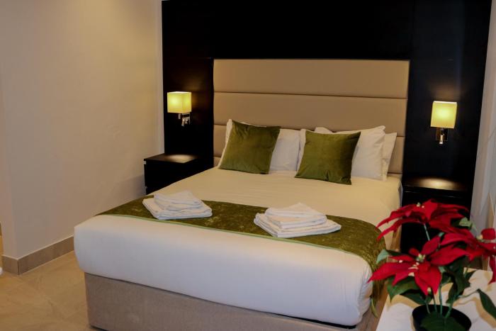 Hyde Park Superior Apartments,Hyde Park>>Bayswater,0 star
