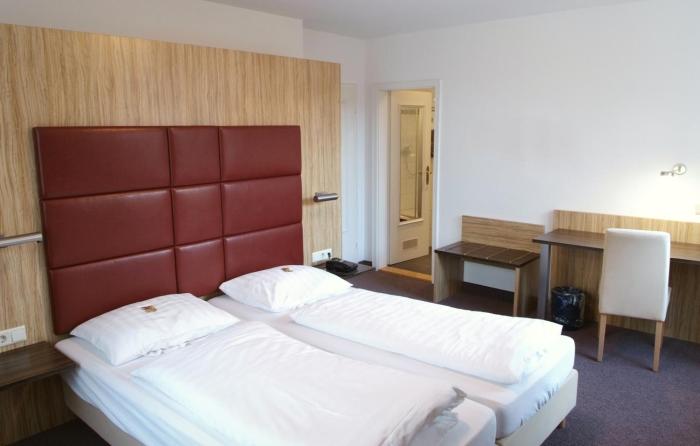 hotel and gasthaus backmulde