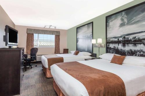 super 8 by wyndham saskatoon near saskatoon airport