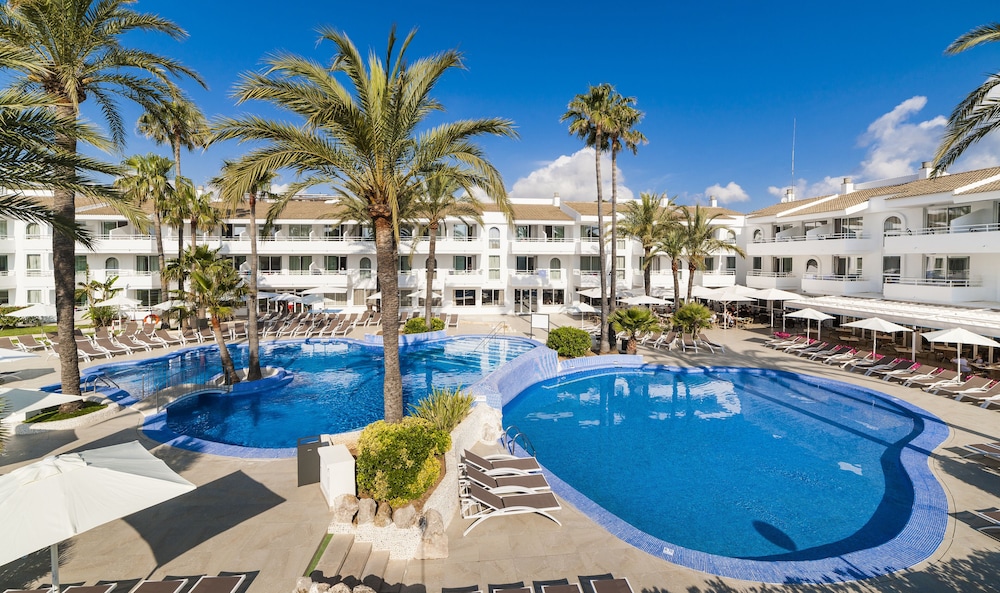 hoposa hotel and apartments villaconcha