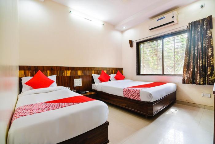 Sai Vishwakarma Palace,Akola>>Ahmednagar,3 star