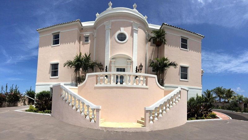 Ocean West Boutique Hotel,Nassau>>Bahamas,3.5 star
