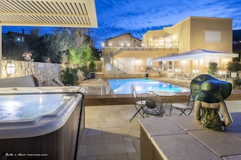 Villar,Near Nimrod's Lookout,0 star