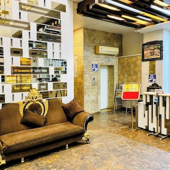 The Prabha International,Lashkar,3 star