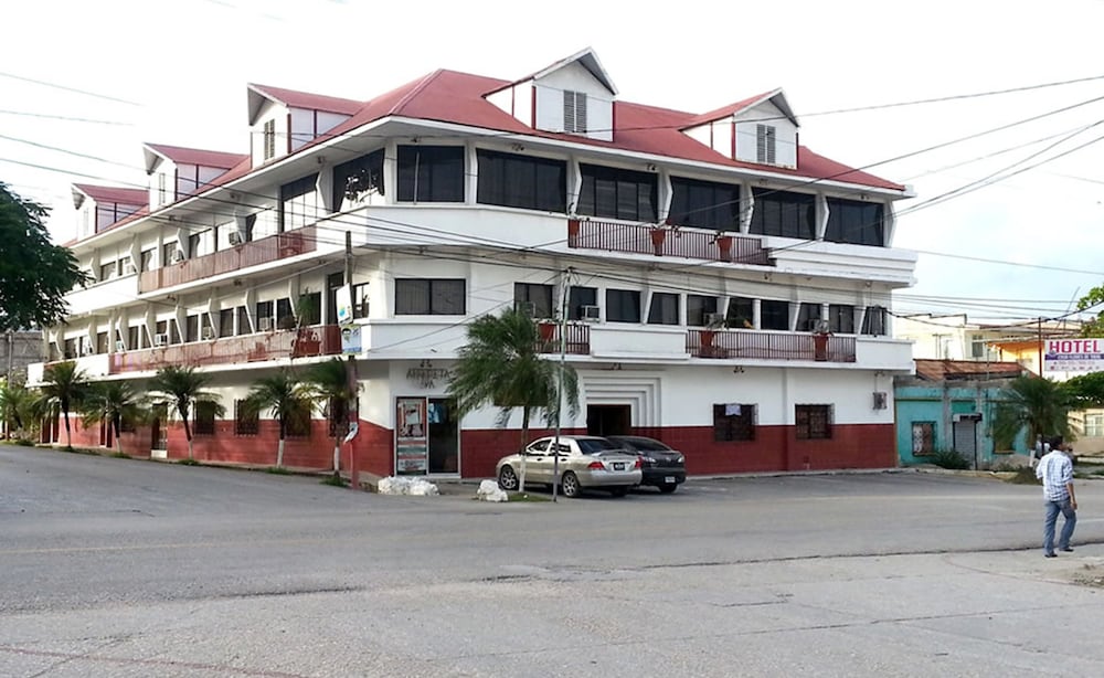 hotel casa flores de tikal