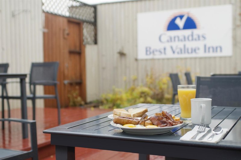 Canadas Best Value Inn River View Hotel,Yukon>>Whitehorse,2.5 star