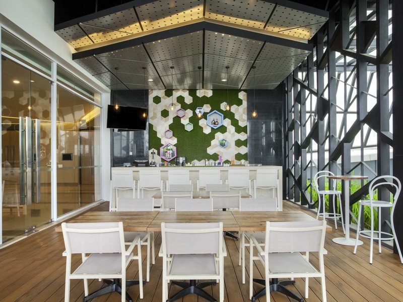 Ibis Styles Jakarta Sunter,Jakarta Utara>>Jakarta,3.5 star
