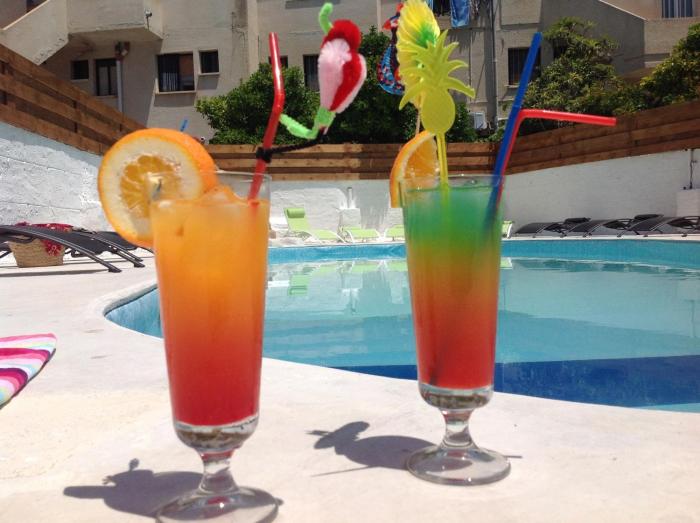alecos hotel apartments