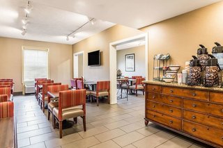 comfort inn and suites