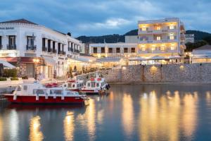 Hotel Roumani,Near Bouboulina's Museum,3 star