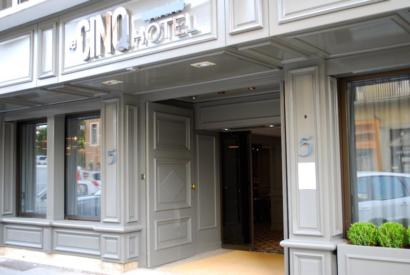 Hôtel Le Cinq Hyper Centre Ville,Barberaz>>Aix-Les-Bains,4 star