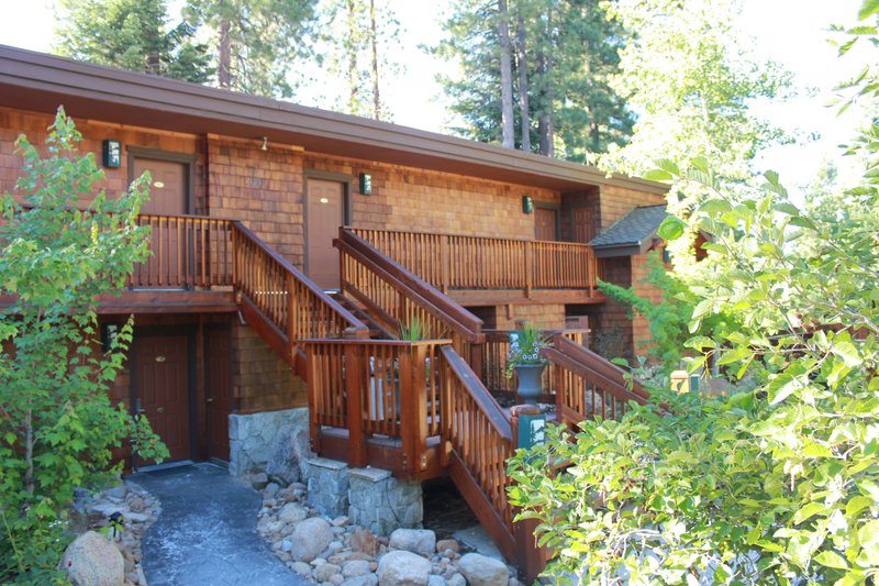 North Lake Lodges & Villas