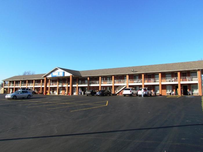Travel Inn & Suites,Frankfort>>Clinton,2 star