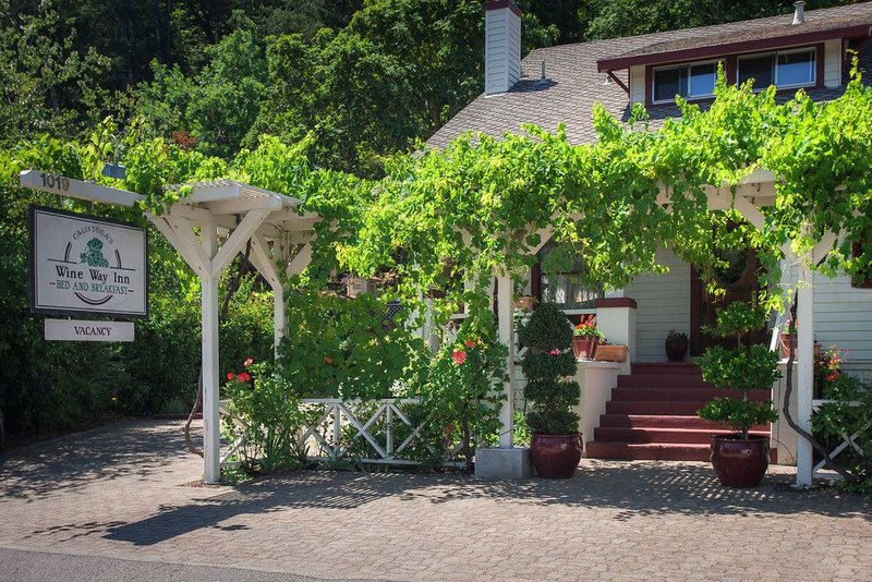 calistoga wine way inn