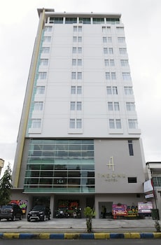 the one hotel makassar