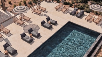 Ovea Paros,,5 star