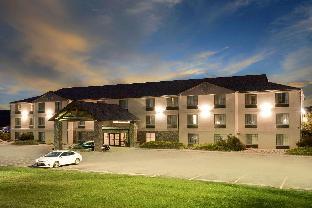 Comfort Inn & Suites,,2 star