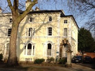 Kingsmuir Hotel,Cotswolds>>Cheltenham,3 star