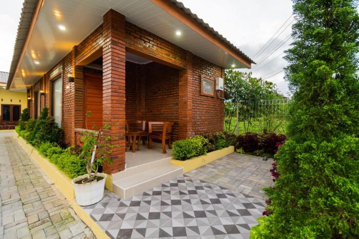 Reddoorz @ Aldos Villa Silangit,,2 star
