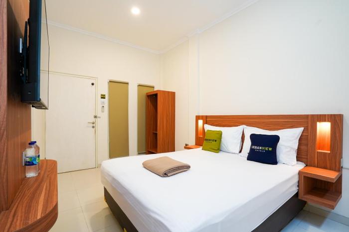 urbanview stay h jakal by reddoorz