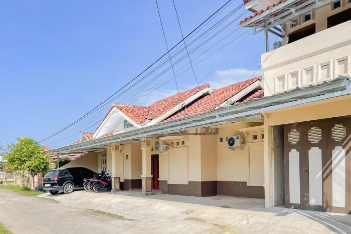 Urbanview Hotel Sany Cirebon,,3 star