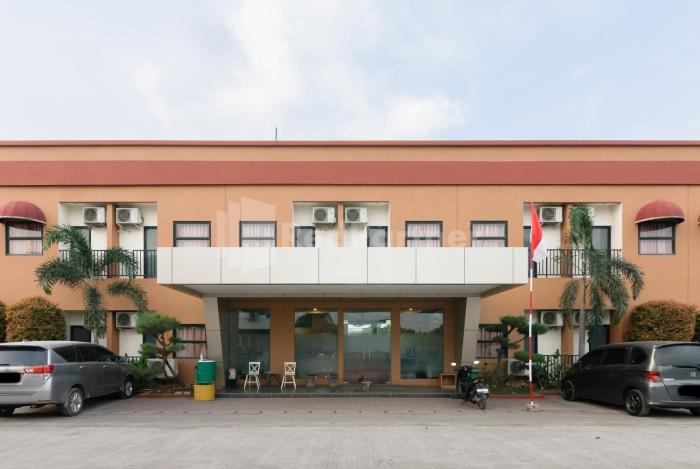 Deluma Hotel Syariah Redpartner,,2 star