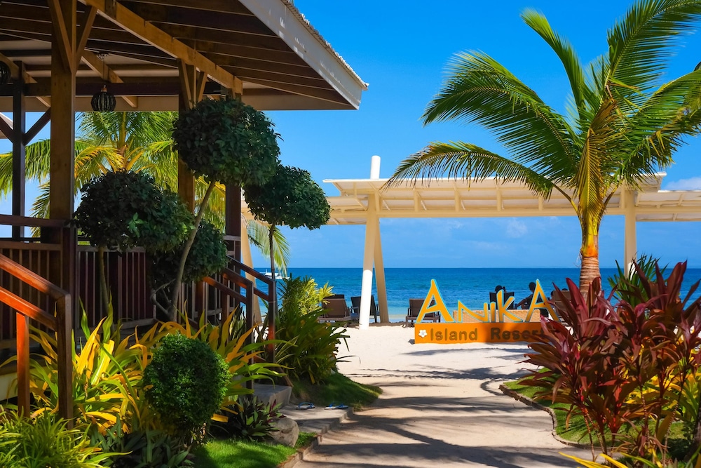 anika island resort