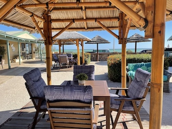 Shark Bay Seafront Apartments,Francois Peron National Park>>Denham,4 star