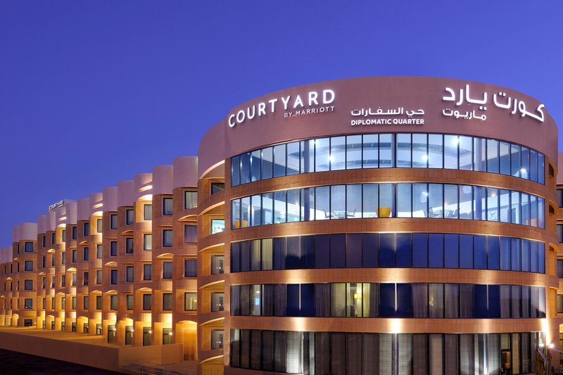 courtyard by marriott riyadh diplomatic quarter