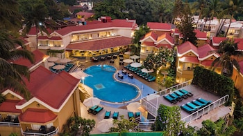 Whispering Palms Beach Resort,Candolim Beach-North Goa,4 star