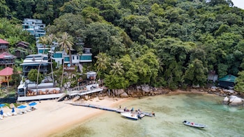 Alunan Resort All Inclusive,Kota Bharu>>Besut,3 star