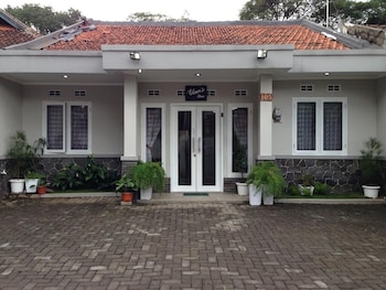 Elenor's Home,Pasteur>>Bandung,3 star