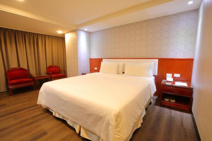 Chuanfu Hotel,Houli>>Fengyuan,2 star