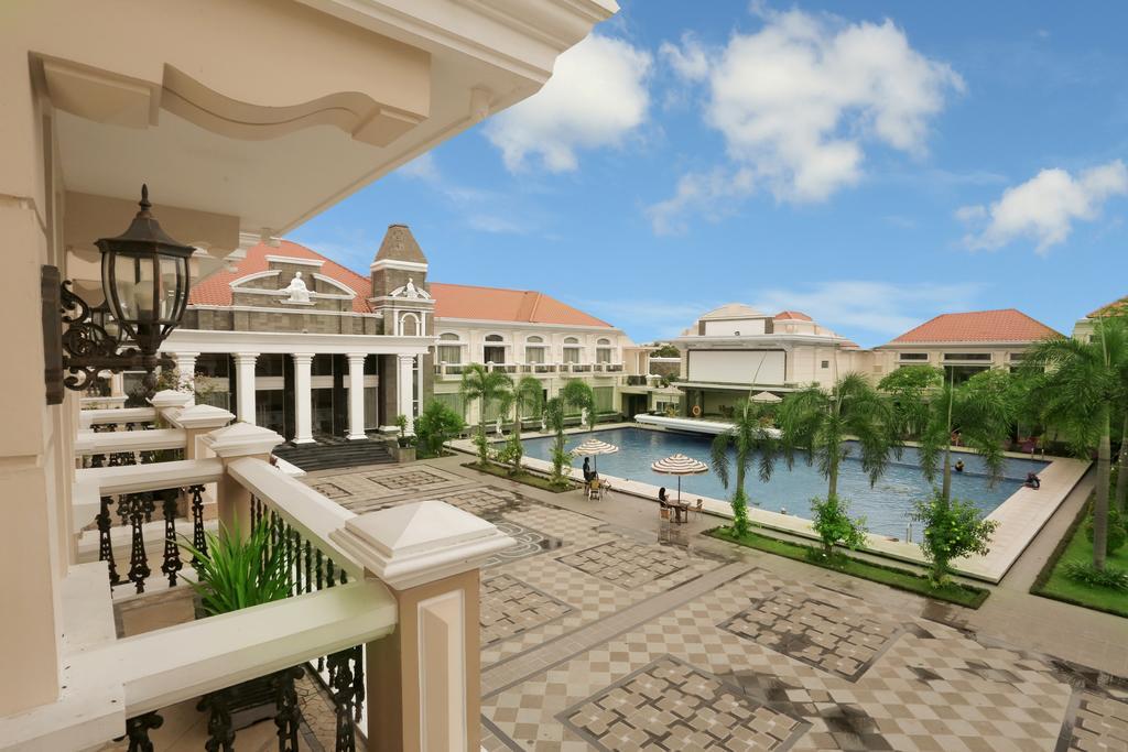 Adhiwangsa Hotel & Convention Hall