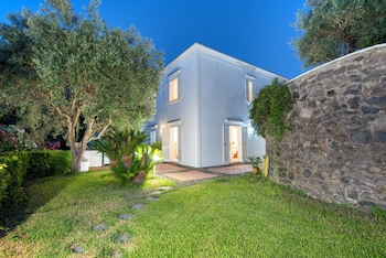 il lauro luxury villa ischia