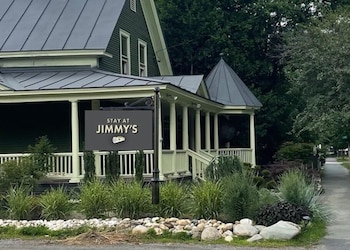 Stay At Jimmy's,,3 star