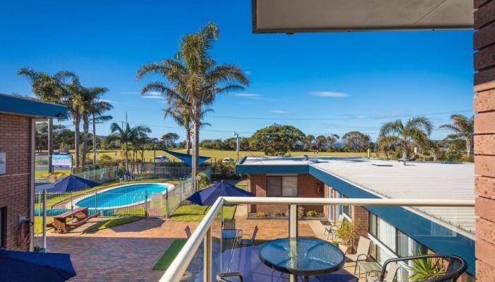 surfside holiday apartments
