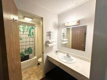 Kiteville Phoenixville,,2 star