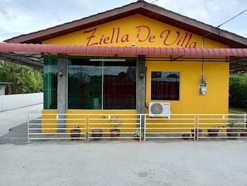 Ziella De Villa,Langkawi>>Kuah,2 star
