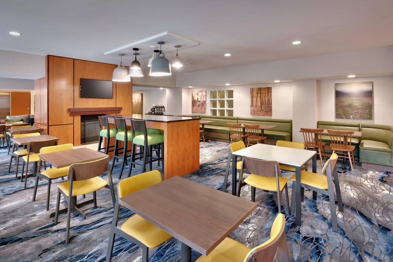 Fairfield Inn & Suites By Marriott Seattle Bellevue/Redmond,King County>>Bellevue,2.5 star
