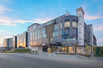 voco cairo arabella plaza by ihg