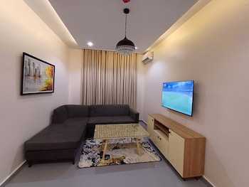 the edge hotels and suites